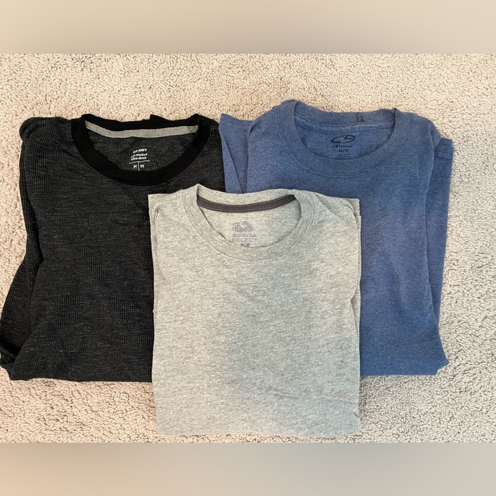 5/$20-Three men’s long sleeve medium tshirts